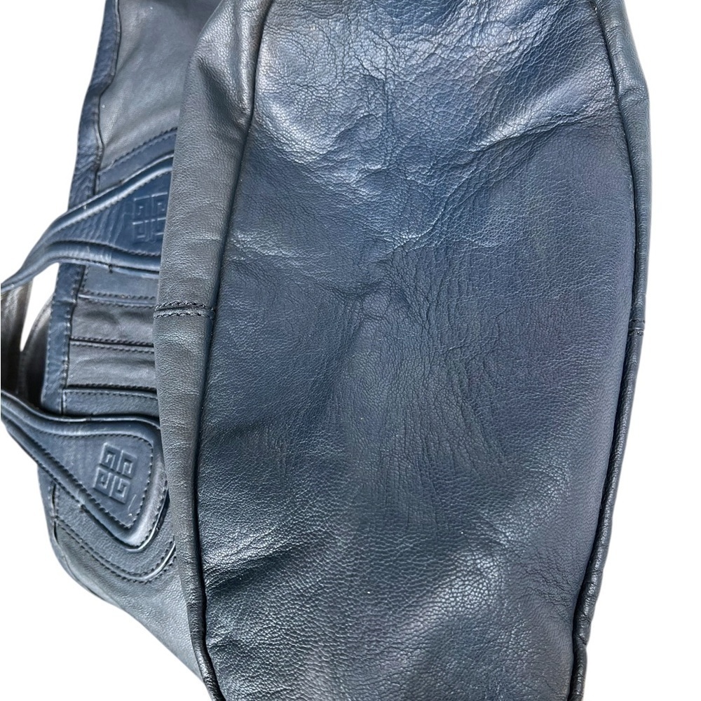 Navy lambskin Givenchy - Picture 3 of 11